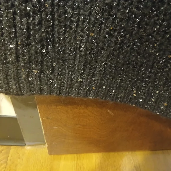 JENNIFER LOPEZ grey sequin sweater - Picture 6 of 7